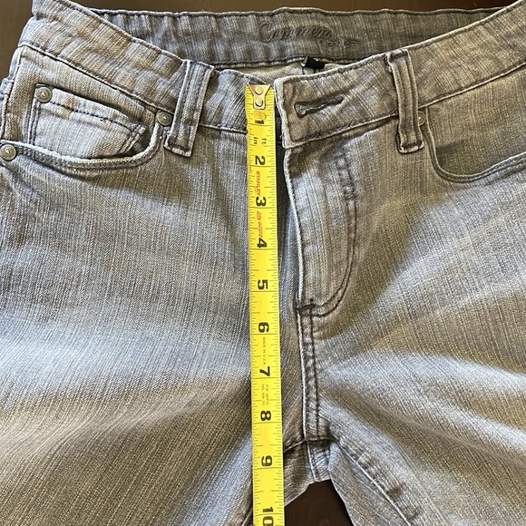 Common Genes Women’s stretch gray color denim jeans straight leg size 4 - Picture 6 of 17